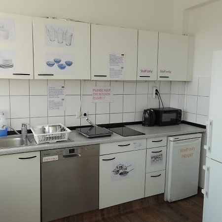 Mac City Hostel Hamburg-Harburg Buitenkant foto