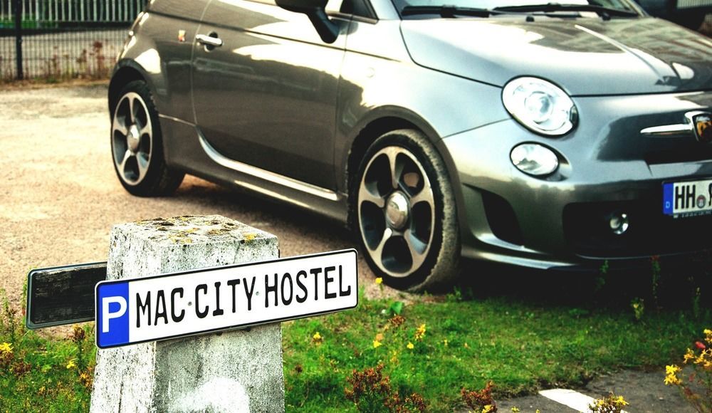 Mac City Hostel Hamburg-Harburg Buitenkant foto